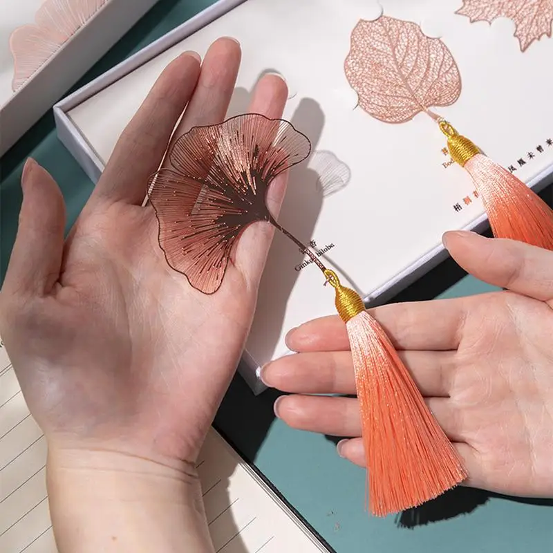 Leaf Bookmark Delicate Hollow Bookmark Set With Tassel Shiny Metal Pretty Bookmarks Gift For New Year Wedding Birthday Valentine