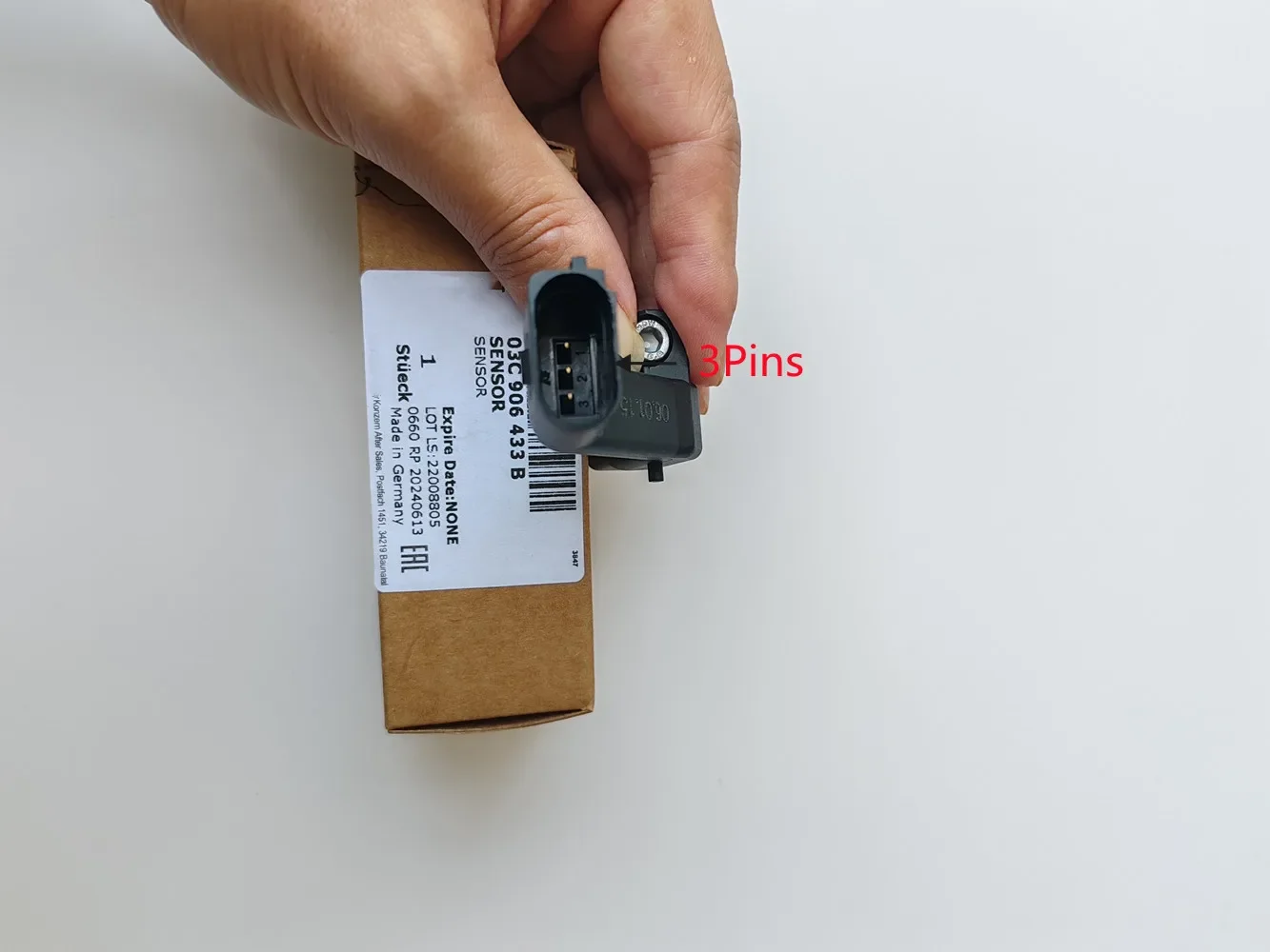 

Made In Germany Engine Crankshaft Position Sensor 3Pins Replacement For Audi VW Skoda Seat 032906433 03C906433B 03C906433E