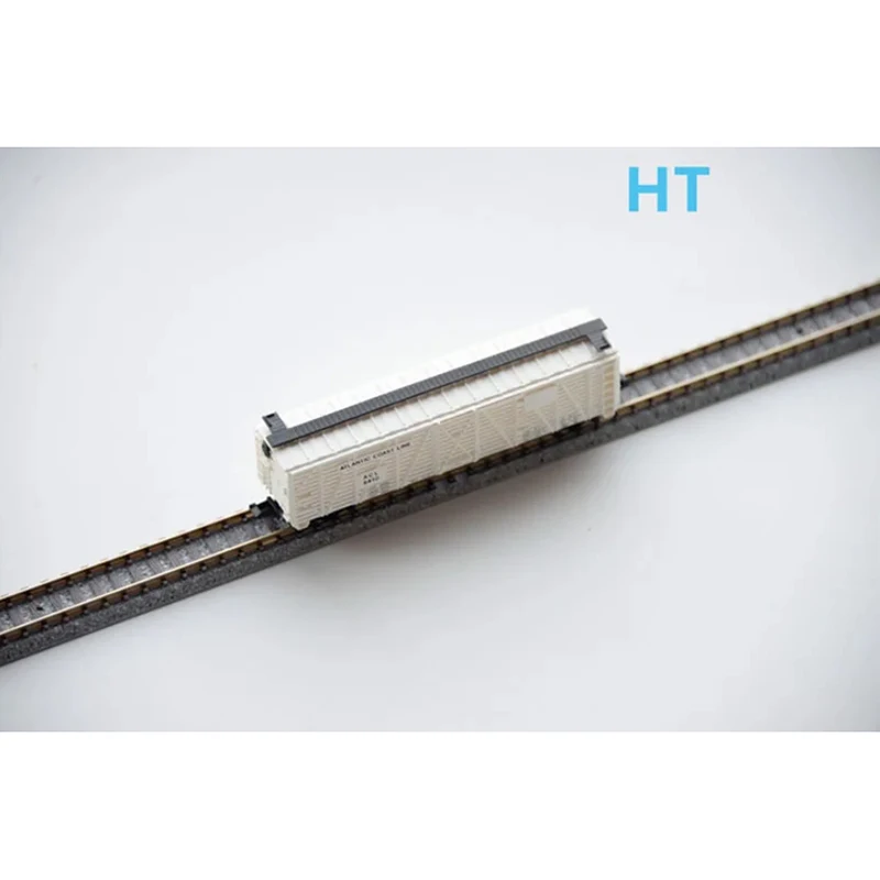 Diecast N Scale 1/160 MP 40-foot White MKT Boxcar Train Model Sand Table Display Adult Collection Souvenir Gift Toys
