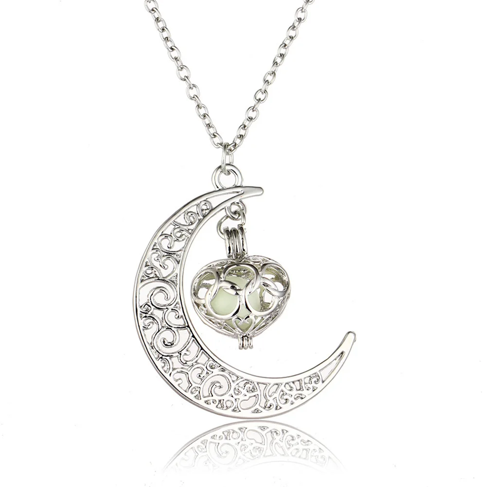 

Luminous Necklace Women Glow Heart-shaped Fashion Stylish Valentines Day Gift Night Shining Dark Charm Holiday Everyday