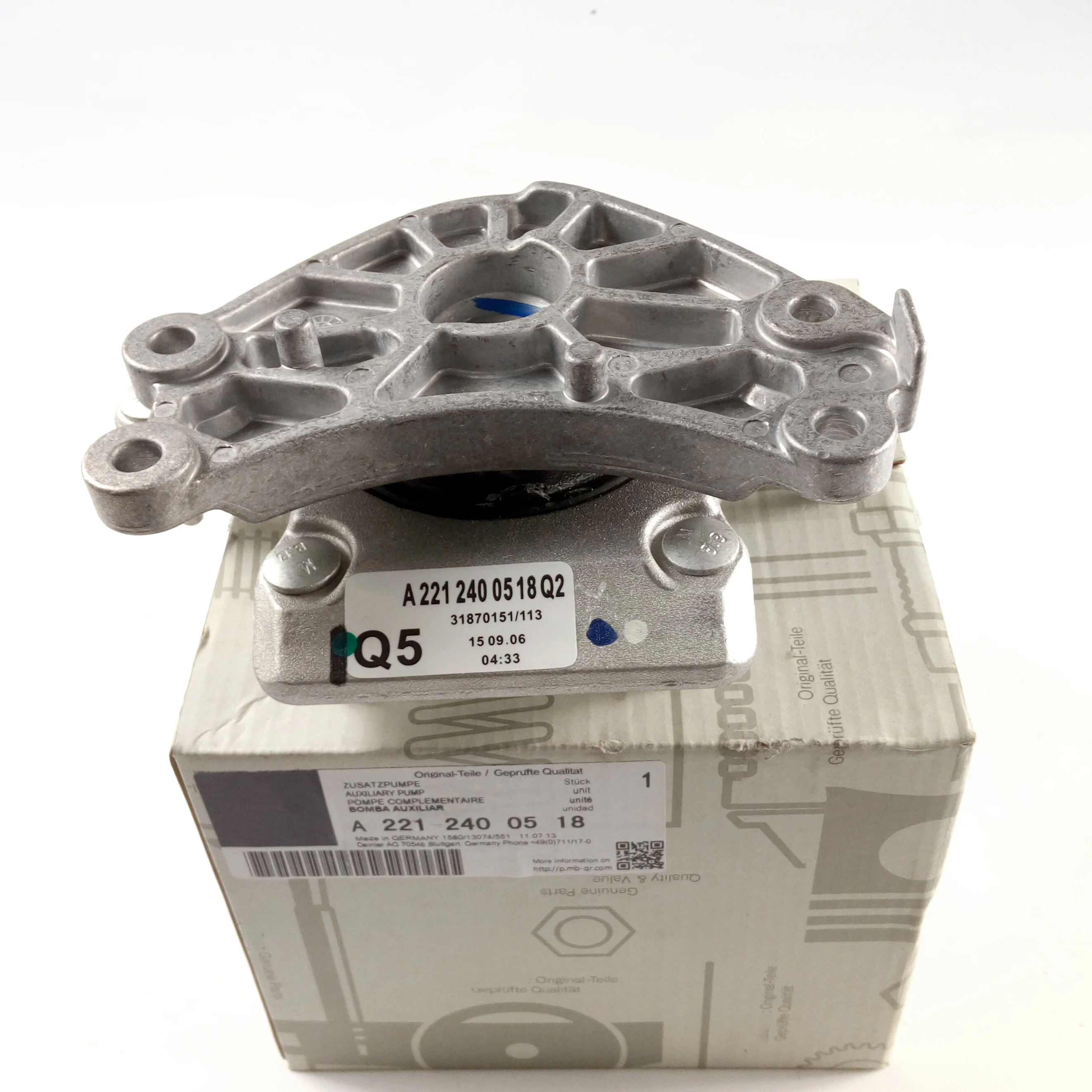 New Genuine Transmission Mount A2212400518 for Mercedes-Benz W204 S204 W212 S212 C-E-GLK-Class CLS-X218 W221 V221 S-Class C216