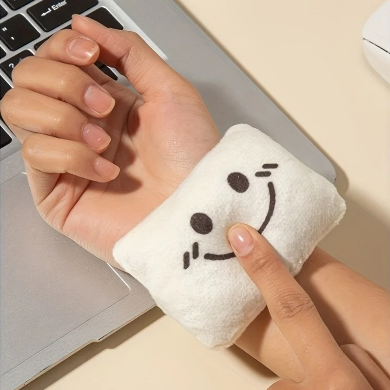 4/2 Pieces with Random Designs, Ergonomic Memory Foam Wrist Rest, Keyboard and Mouse Wrist Pad, Relieves Wrist Fatigue, Comfortable Non-Slip Desktop Accessory, Suitable for Back-To-School Season/Office Work, Gaming, an