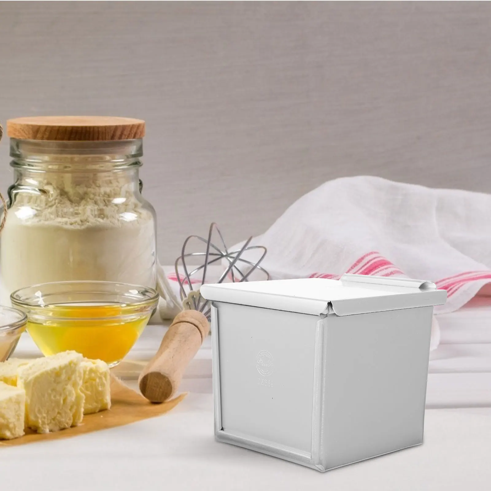 

Aluminum Alloy Bread Box with Lid Non-stick Toast Baking Mold Home Bakery Cake Shop Loaf Pan Silver Color Easy Demould Smooth