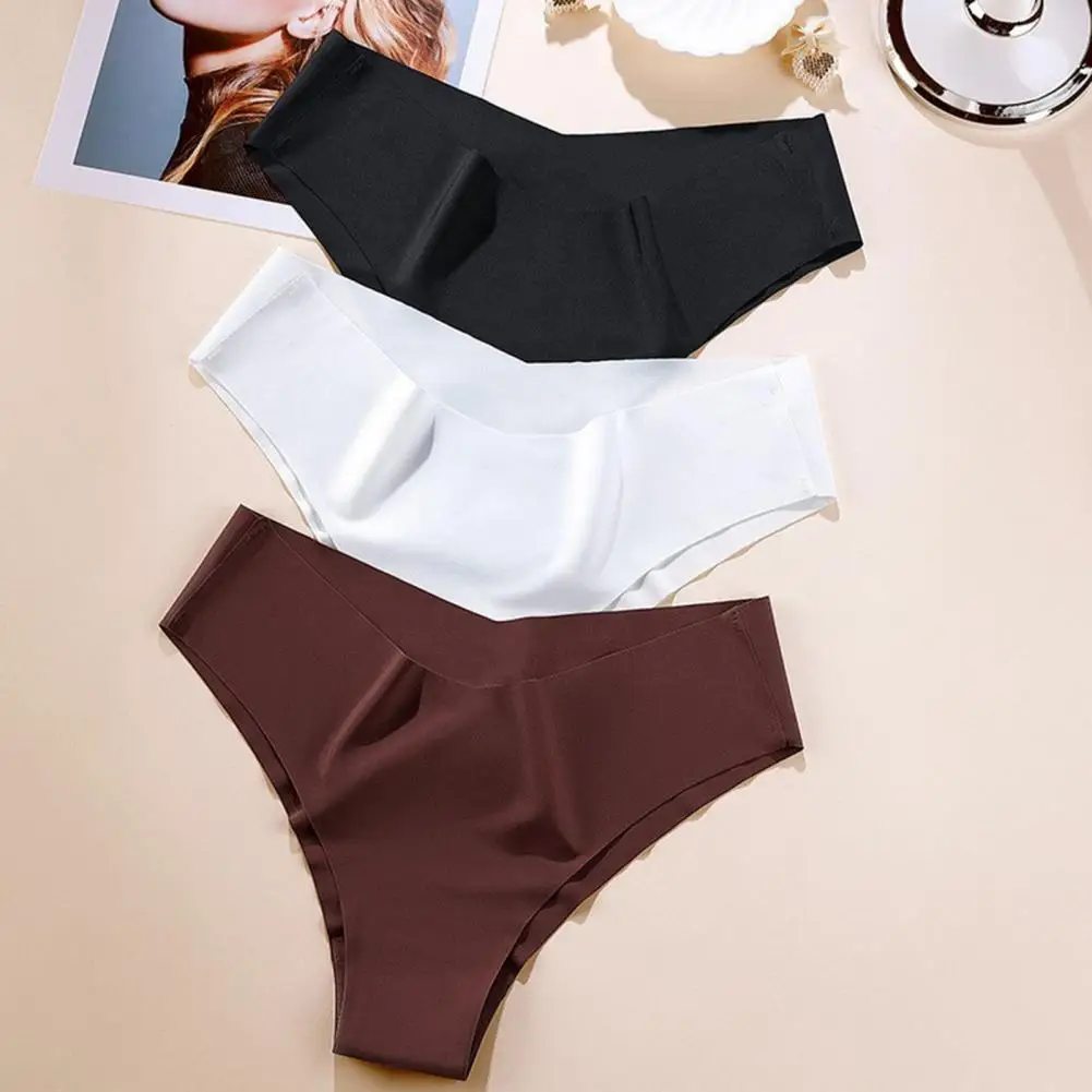 

Mid Waist Briefs Seamless Ice Silk Women's Panties with Mid Waist Breathable Fabric Slim Fit Design Quick Dry for Sports