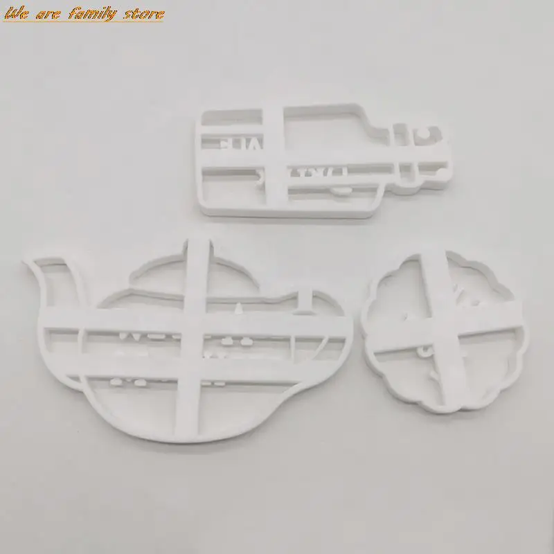 3PCS Eat Me Cookie Cutter Alice In Wonderland Theme Cookie Mold Interesting Cookie Cutter Handmade DIY Cookie Baking Accessories