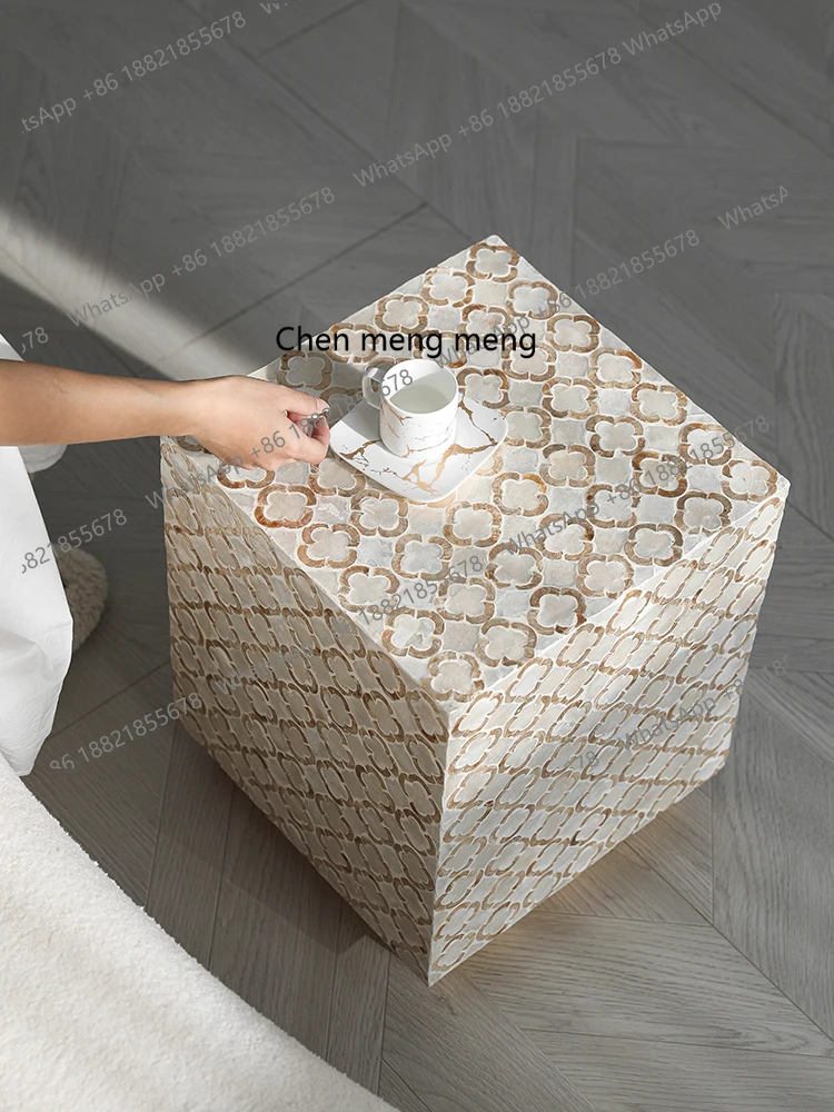 

Легкий роскошный европейский оболочный край, несколько деревянных небольших журнальных столиков, угловой диван для гостиной, несколько