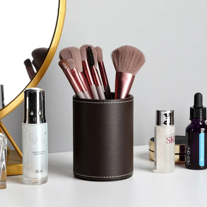 Couro Redondo Lápis Titular, Papelaria Desktop, Maquiagem Brush Storage, Simples Office Desk Organizer, Titular do copo