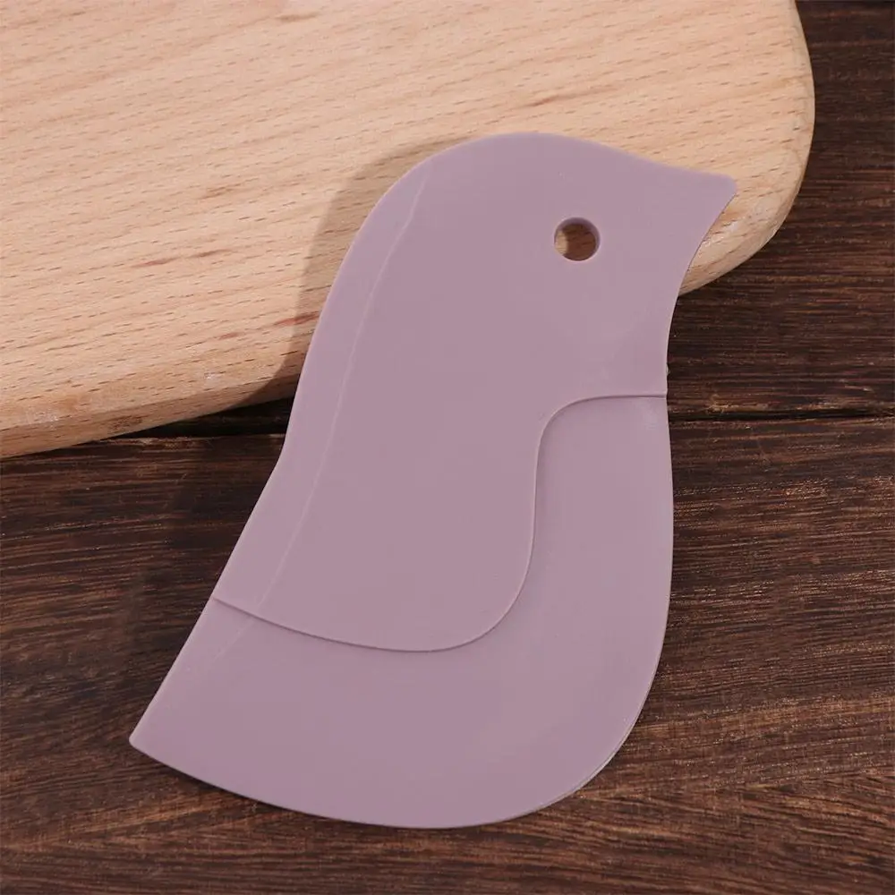 Easy-Clean Adorable Penguin Shape Scraper Silicone Soft Oil Tray Scraper Durable Perfect Kitchen Scraper Baking