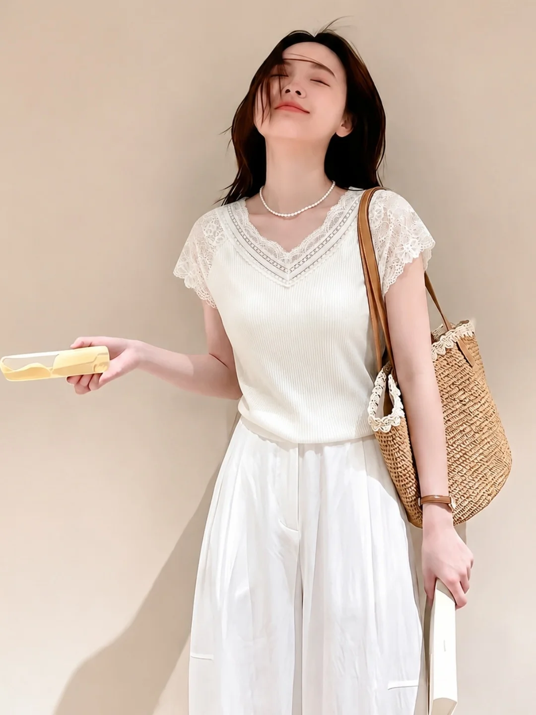 

Summer Fashion V-Neck Lace Splicing Ice Silk Knitted Top Outerwear Elegant Versatile Women's Loose Fit Soft Fabric Short Sleeve