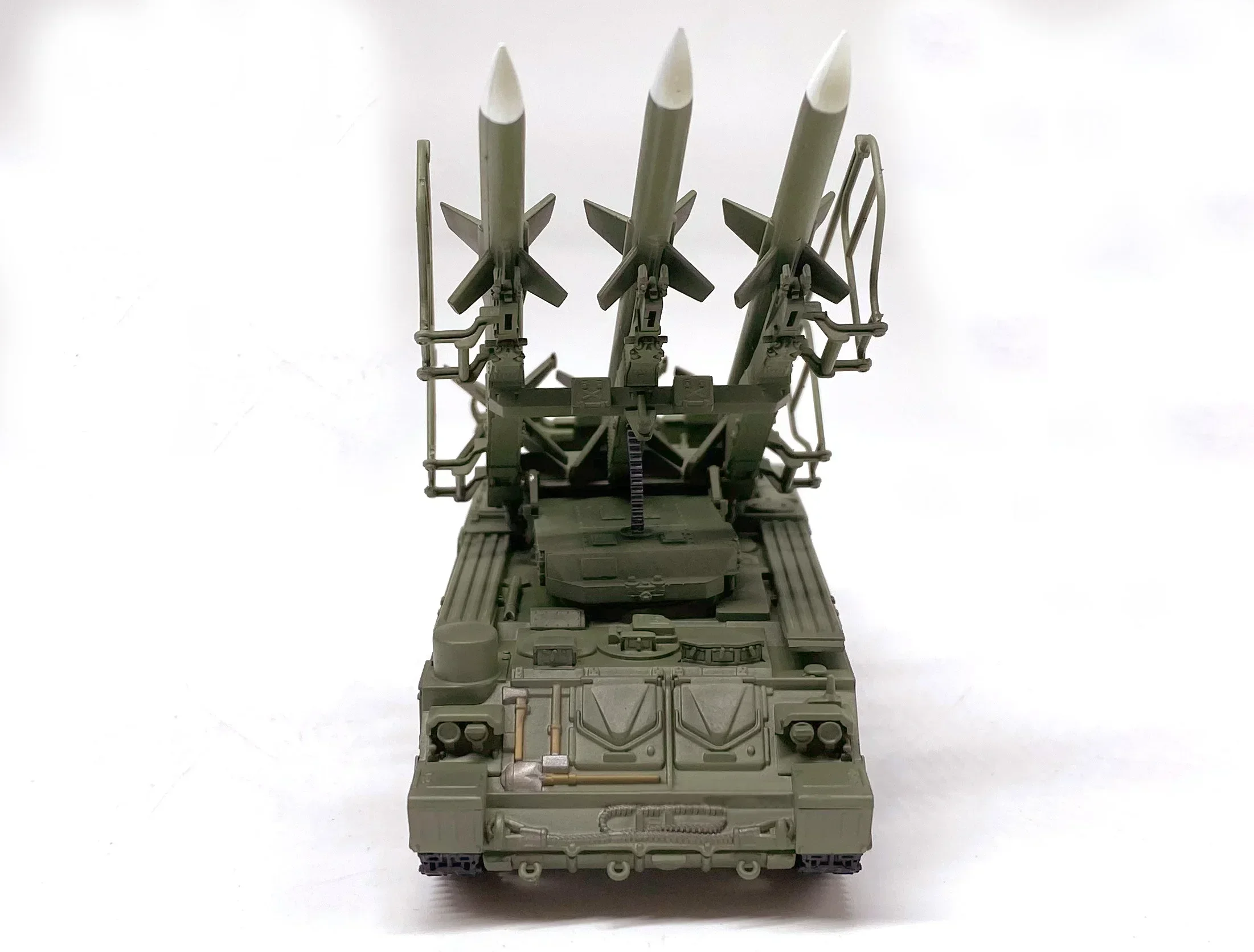 1: 72 Scale Sam-6 Air Defense Missile Launcher Model East Germany Painting Painting By The Guards EM35109 35110 Collection