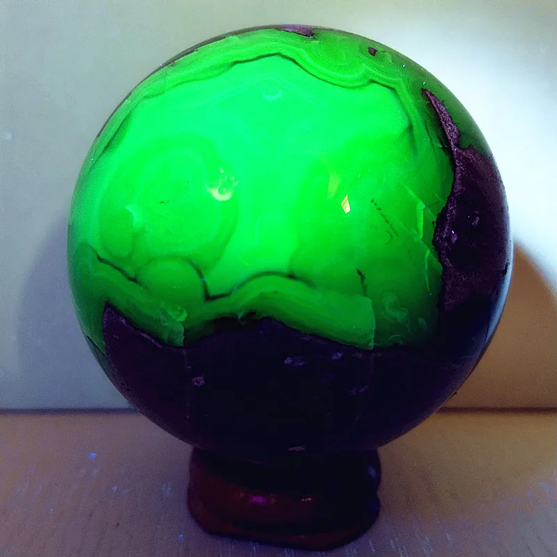 Natural Stone Fluorescence Agate Crystal Ball Gemstone Sphere Feng Shui Wicca Energy Spiritual Reiki Healing Crystals Home Deco