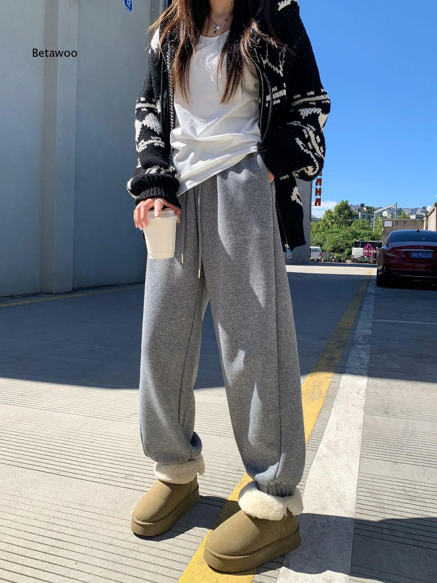 Loose Fit Solid Casual Jogger Trousers For Women Drawstring Waist Cuffed Bottom Pants For Daily Travel And Outdoor Scenes
