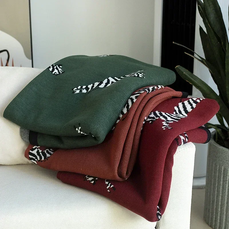 Light Luxury Retro Throw Blanket Zebra Jacquard Knit Bed Cover Living Sofa Room Blanket Soft Travel Shawl Bedspread on the Bed