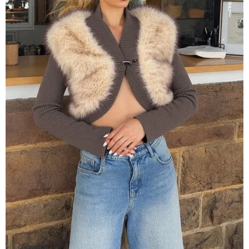 

Autumn Maillard Khaki Stitched Knitted Plush Short Jacket Women's Commuter Slim-fit Top