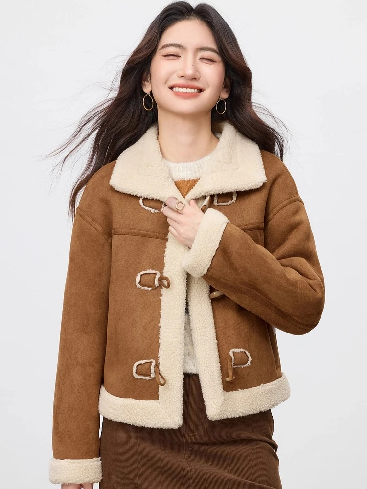 

SENTUBILA женская куртка 2025, зимняя угловая пряжка из искусственной замши, двусторонняя одежда, модная верхняя одежда с лацканами контрастного цвета W54PA4096