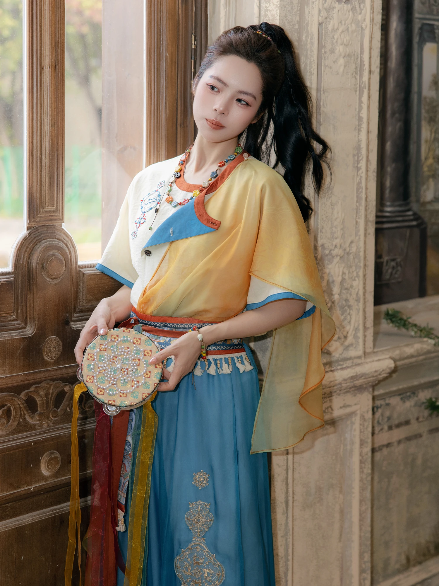 

Silk Road Pearls Han Su Dunhuang Style Embroidered Modified Tang Collar Top Elastic Long Pants Women's Ensemble Spring 2026