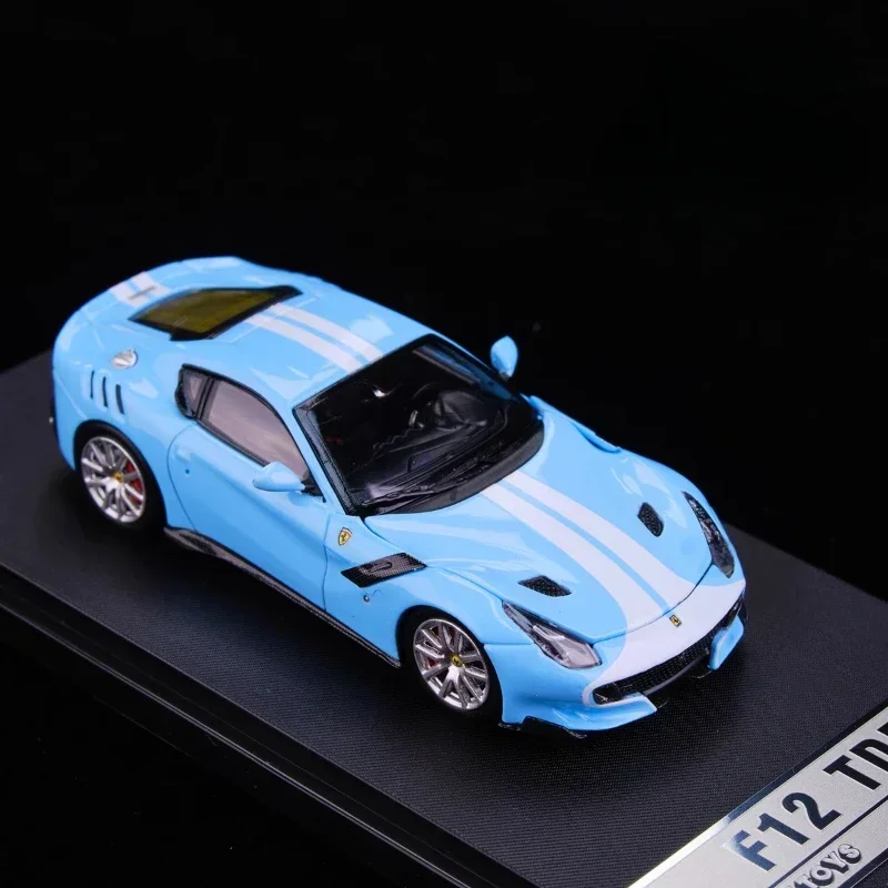 Pequeno brinquedo escala 1/64 Ferrari F12 TDF liga brinquedo veículo motorizado diecast metal modelo presentes