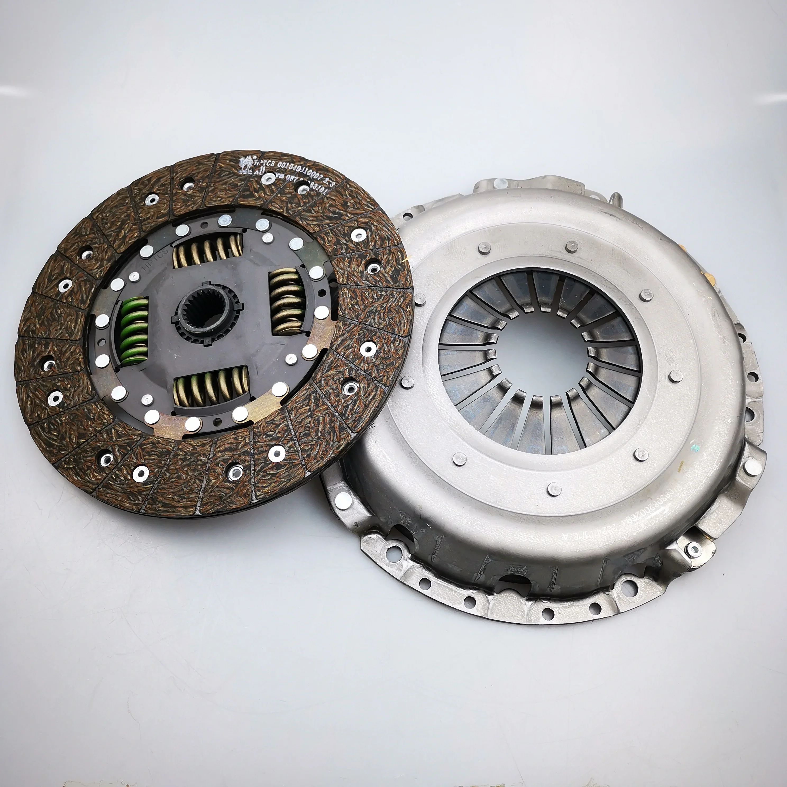 

SAIC MAXUS T60 2.4T Clutch Kit C00036564 C00078986