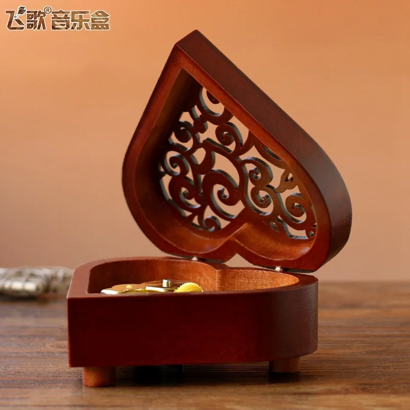 Diy Hand Made Retro Heart-shaped Wind Up Music Box Wooden City Birthday Gift