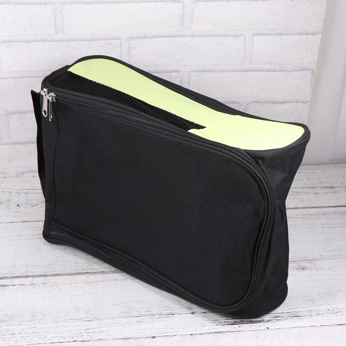 Light Green Ventilated Shoe Bag for Golf Shoes Dust Proof Breathable Mesh Storage Pouch with Handle for Travel Gym Soccer Tennis