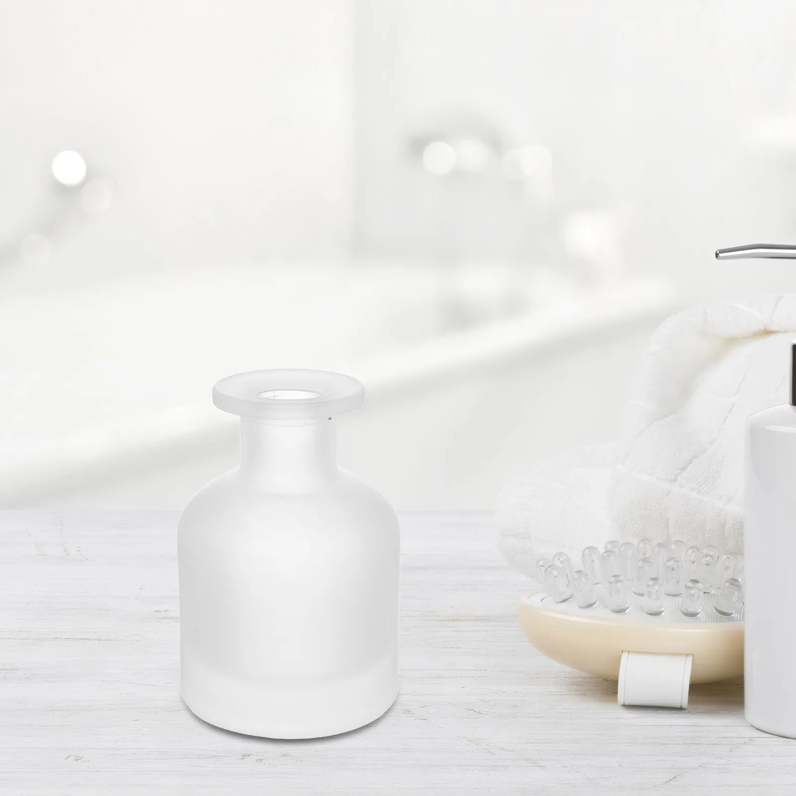 

2Pcs Thickened Glass Aroma Bottles 150Ml Empty Reed Diffuser Bottles for Essential Oils Portable Desktop Decorative Diffuser