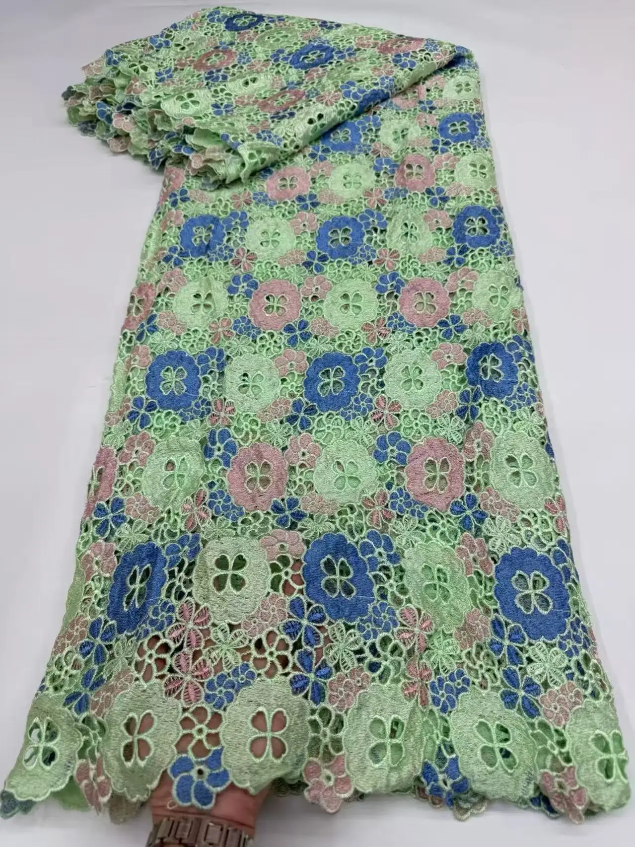 2025 جودة عالية الأفريقي للذوبان في الماء أقمشة الدانتيل الفاخرة النيجيري جبر الحبل للمرأة فستان الحفلات النسيج الخياطة