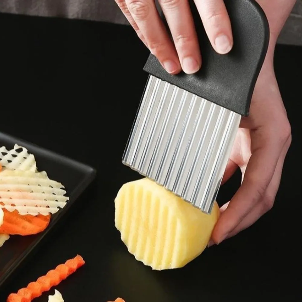 

Stainless Steel Potato Chip Slicer Thickened Multi-Functional Wavy Chopper Corrugated Vegetable Cutter Food Preparation