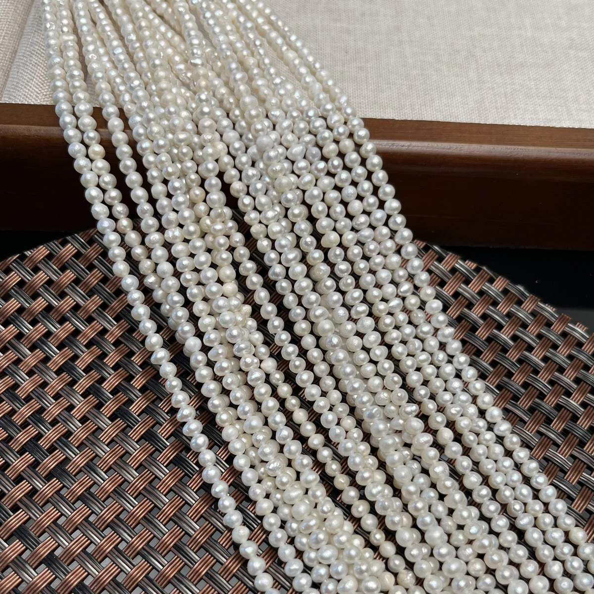 3-4mm Natürliche Süßwasser-Kartoffelperlen, Gebohrte Halbfertige Lose Perlen für DIY Halsketten, Armbänder und Schmuckherstellung