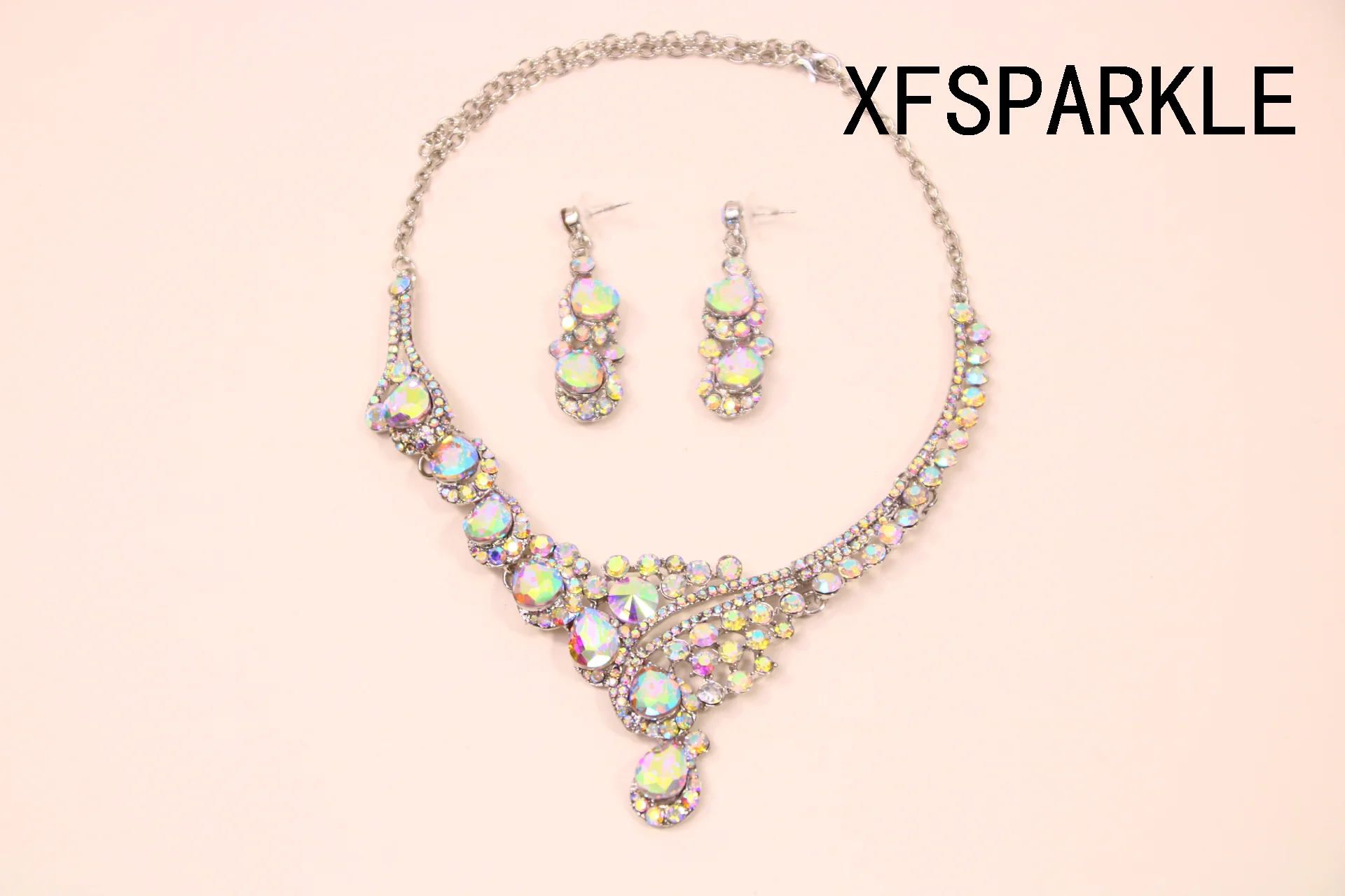 2023 Over-the-top vintage necklace set women's luxury crystal party dress accessories