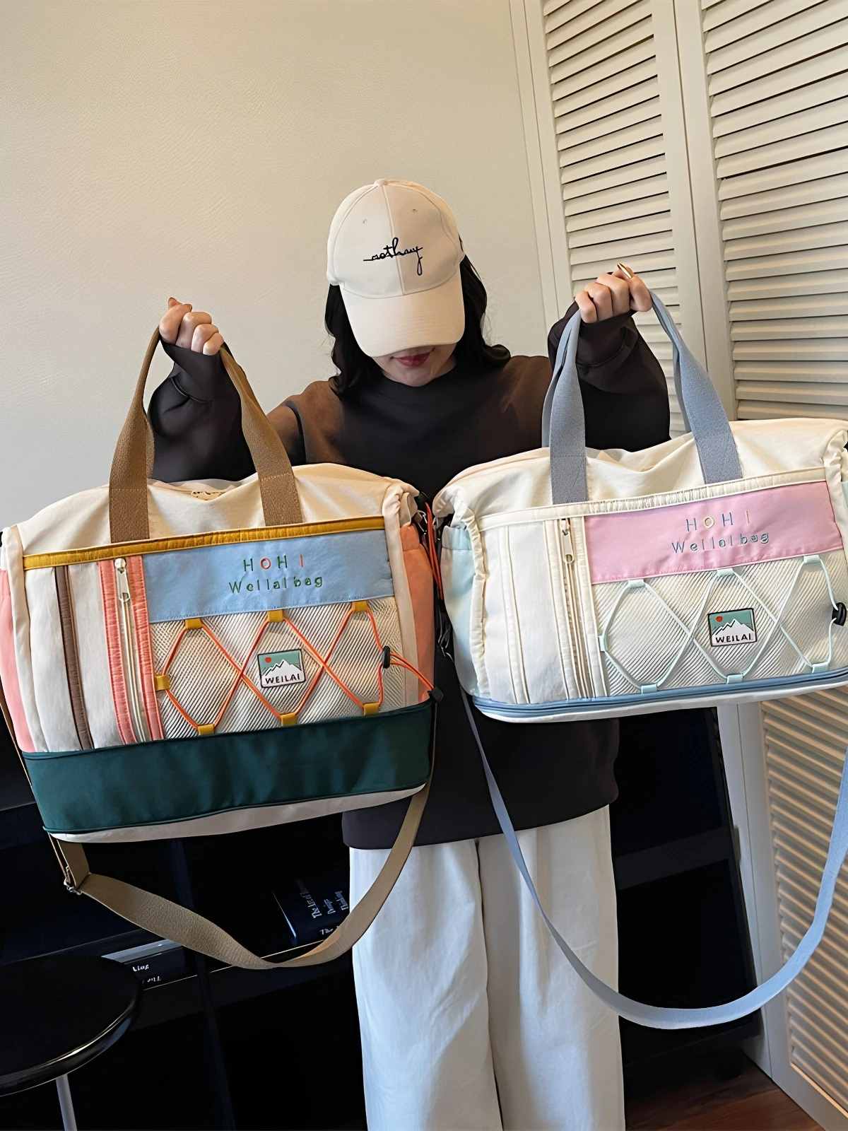 large-capacity-travel-bag-women's-outdoor-fitness-crossbody-storage-bag-delivery-preparation-bag-stylish-korean-leisure-style