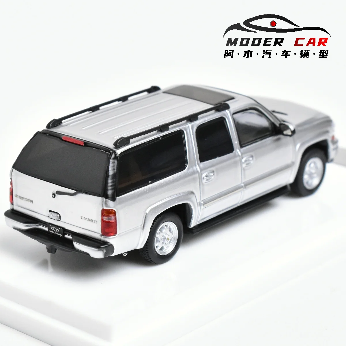 MK Miniatures 1:64 Suburban Diecast Model Car