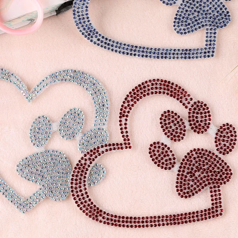 Cartoon Love Cat Dog Puppy Paw Iron on Crystal Rhinestone Patches Appliques Footprints Diy Back Glue Stickers