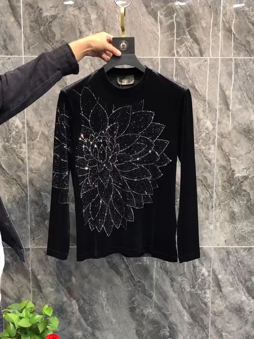 

Мужская вельветовая футболка с длинным рукавом, комфортная, модная, в городском стиле, с круглым вырезом, с термотрансферным принтом в виде ромбов, черная, осень-зима