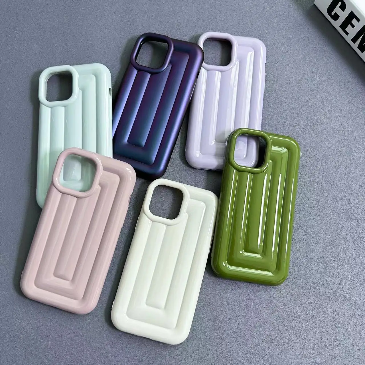 Błyszczące etui na telefon do iPhone'a 14 13 12 11 Pro Max 14 Plus Urocze, luksusowe, odporne na wstrząsy etui z miękką powłoką