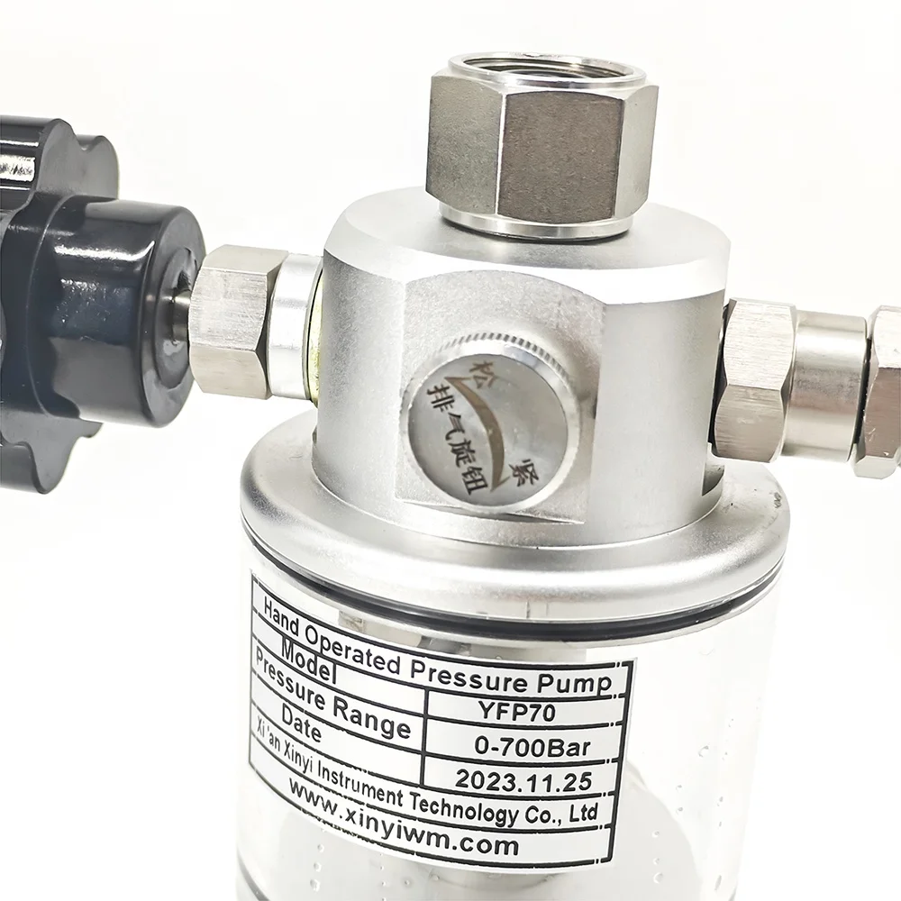 

Portable Hand Test Calibration Hand Pump Pressure Calibration Equipment Pressure Calibrator Pump 700Bar