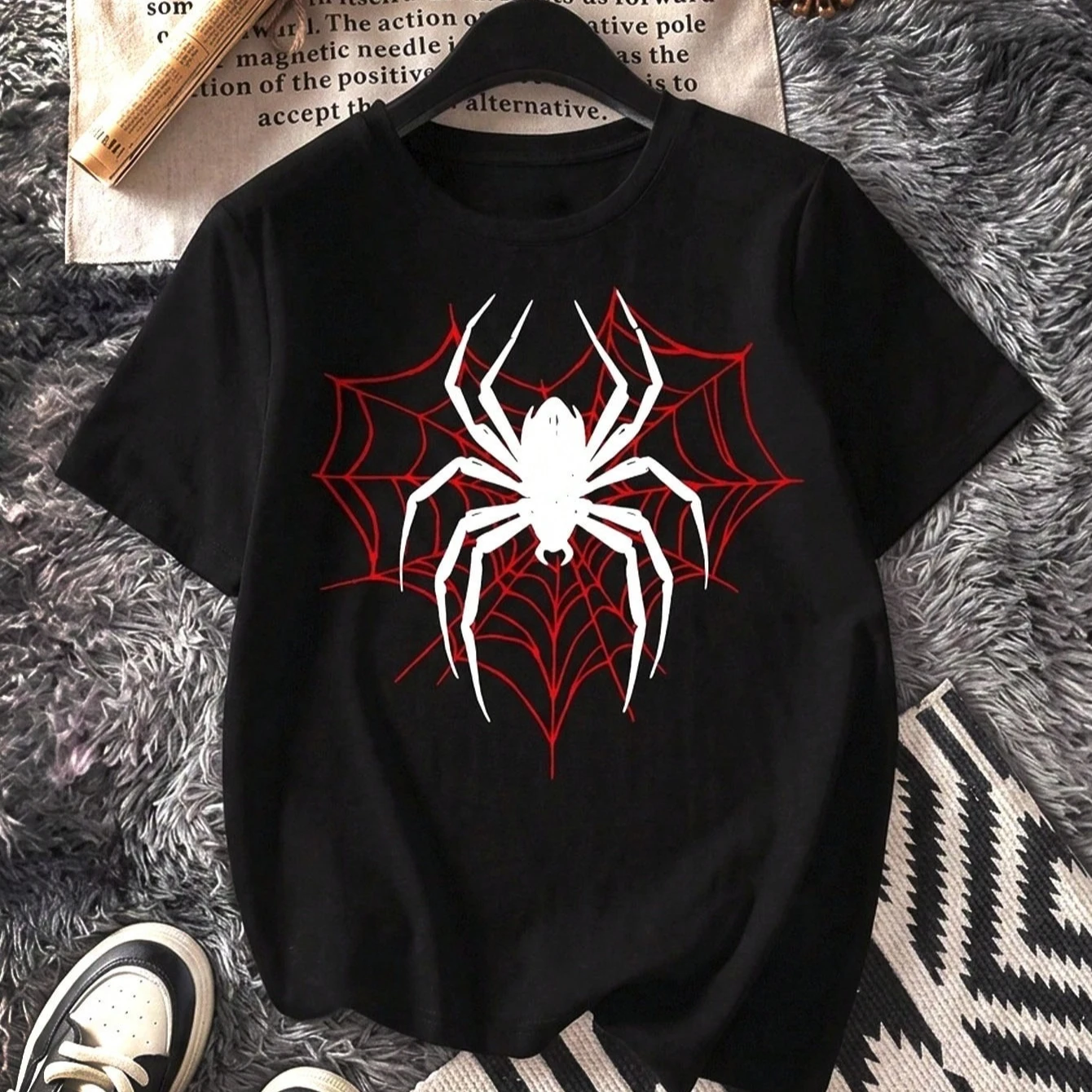 Y2K Retro Spider Graphic Round Neck Short Sleeve Casual T-Shirt Oversized Cotton Top Harajuku Summer Women Clothes Top
