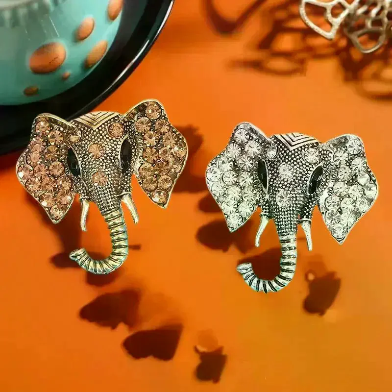 Retro Personalized Animal Alloy Elephant Brooches For Women Clothing Coat Jewelry Accessries Gifts