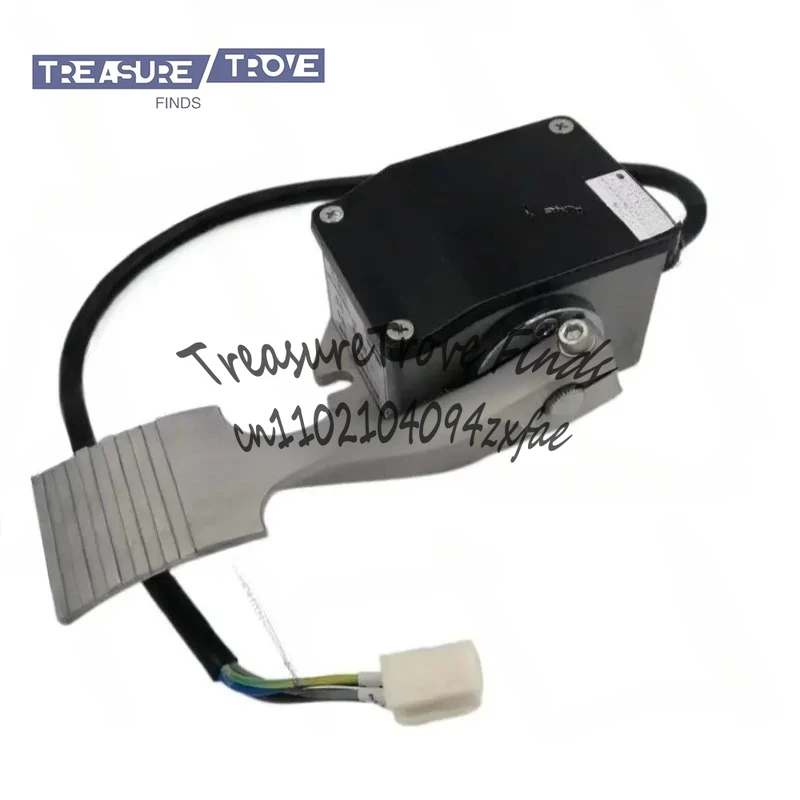 

Forklift Accelerator Pedal 5-Wire Electronic Type EFP712-2406 for HELI CPD20-25T Reach Truck Throttle Sensor Replacement Part