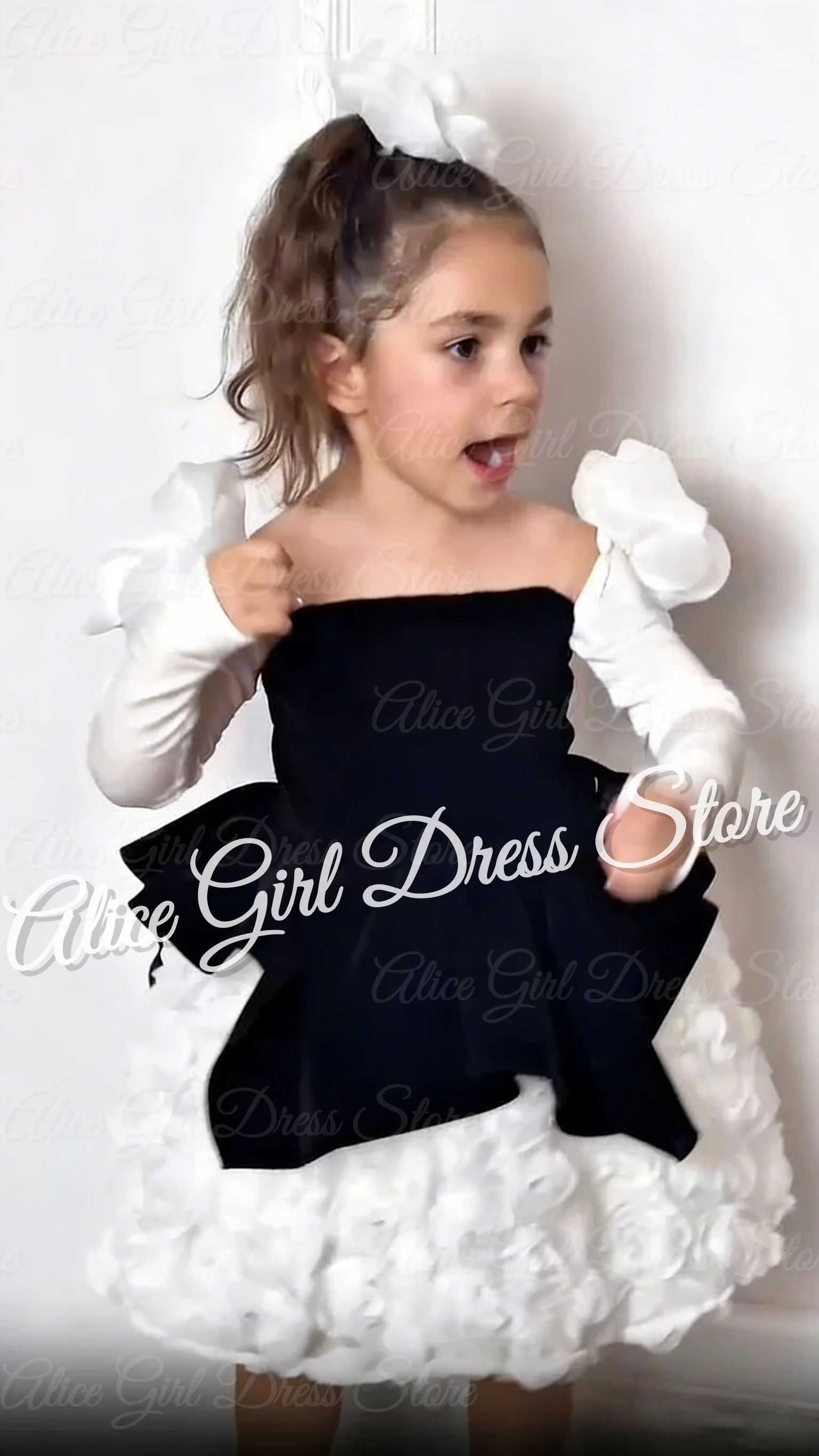 Maßgeschneiderte schöne Blumenmädchenkleider für die Hochzeit mit Blumenmuster, knielang, für Mädchen, Kindergeburtstag, Erstkommunion