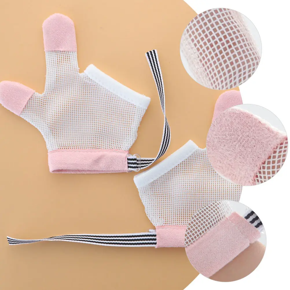 

Пара сетчатых перчаток для младенцев от сосания пальцев, дышащие, комфортные, с регулируемым шнурком, безопасные для кожи