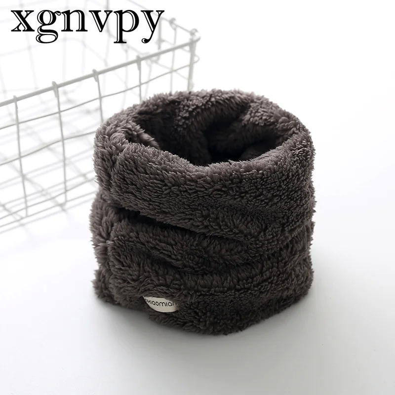 

Xgnvpy Autumn & Winter Baby Plush Neck - Korean Style Thickened Solid-Color Plus Velvet Bib
