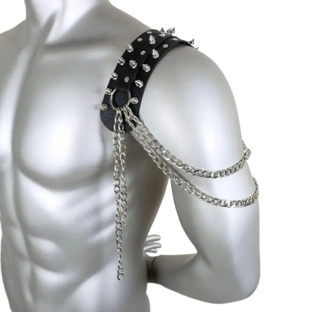 

Vintage Leather Shoulder Armor Leather Rivet Leather Shoulder Pad Punk Style Chain Tassel Epaulet Accessories Unisex