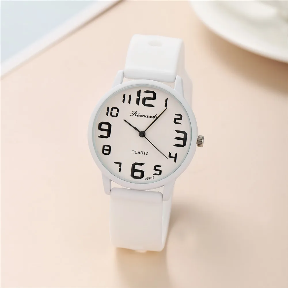 Women\'s fashion jelly colour sports silicone watch Simple new trendy digital face quartz ladies watch