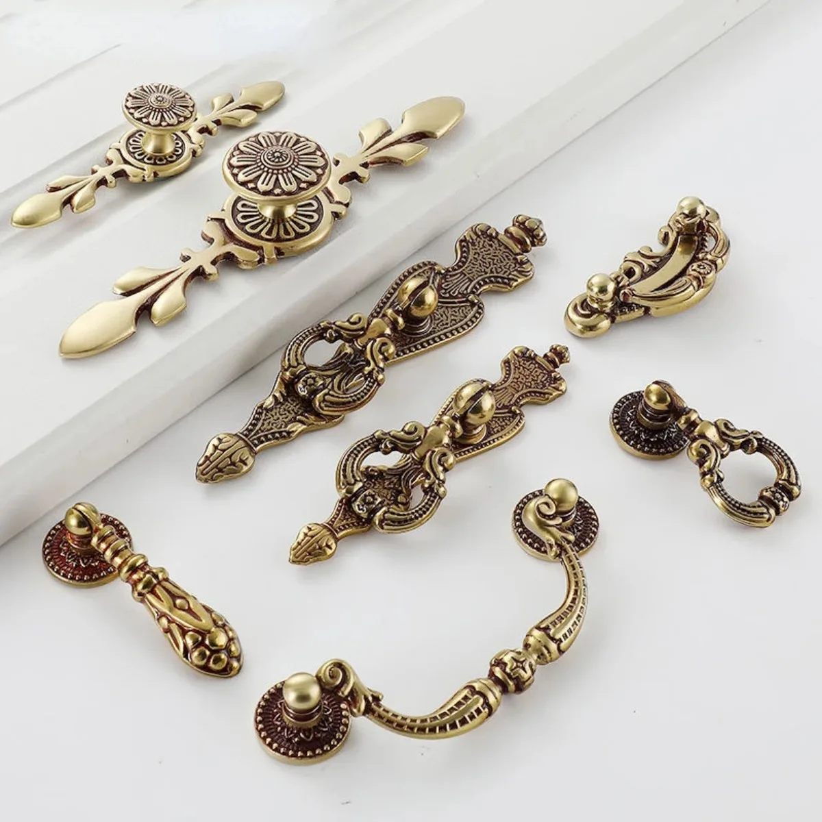

Nordic Vintage Brass Furniture Handles Luxury Drawer Knobs Door Knocker Kitchen Cabinet Handles Furniture Hardware Cabinet Pulls