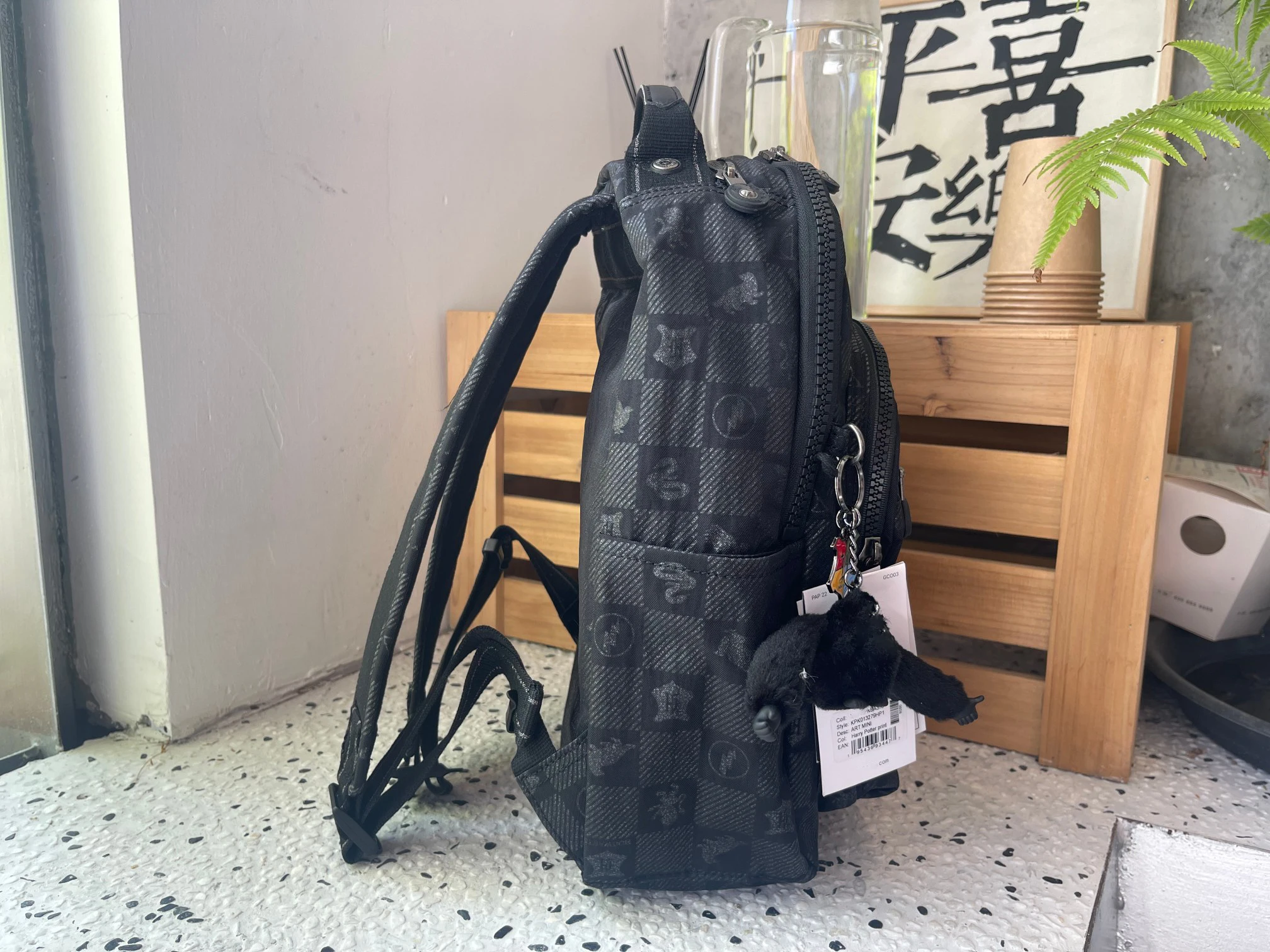 New backpack zipper opening design scientific and practical versatile men and women large capacity schoolbag suitable for daily