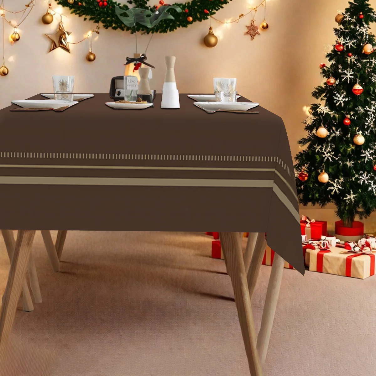 Elegant tablecloth - Dark brown with gold trim, durable polyester fabric tablecloth.