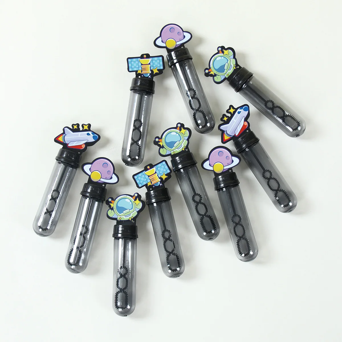 10pcs 우주 비행사 버블 튜브 행성 비누 병 우주 테마 생일 파티 장식 어린이를위한 우주 비행사 생일 선물