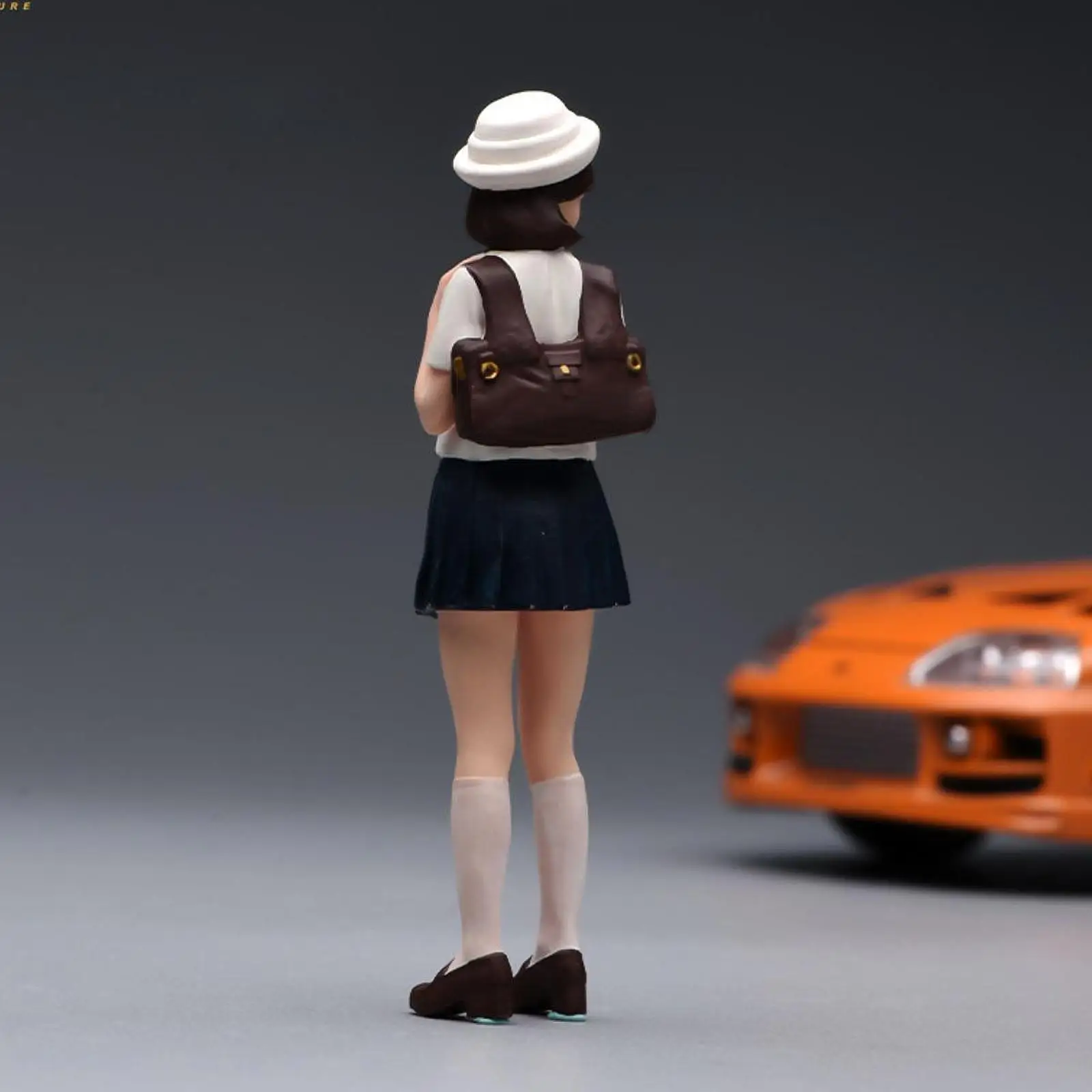 

1:18 Girl Figure Model Scene Props Desk Decoration DIY Scene Decor Character Models Diorama