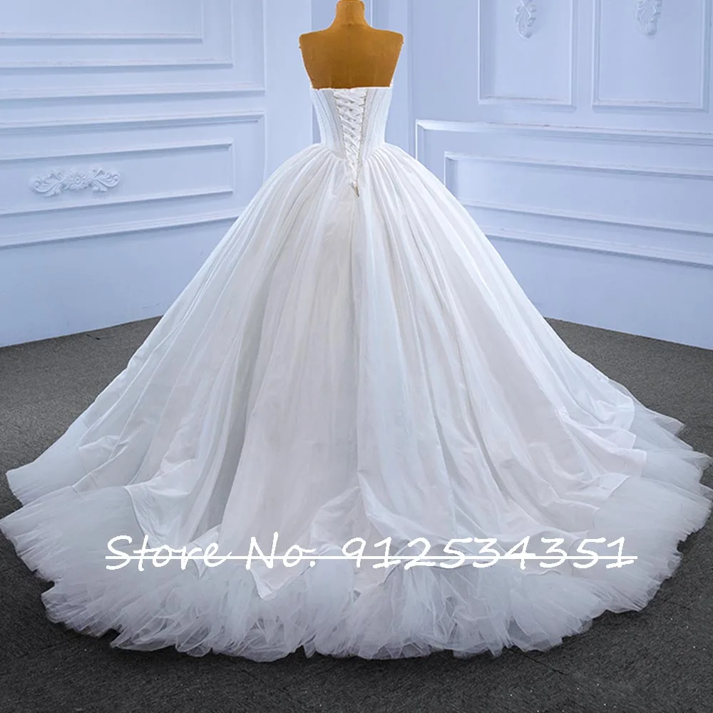 Abiti da sposa personalizzati con abito da ballo in raso di nuovo arrivo con spalle scoperte Abiti da sposa di lusso Perle Splendido abito Mariage