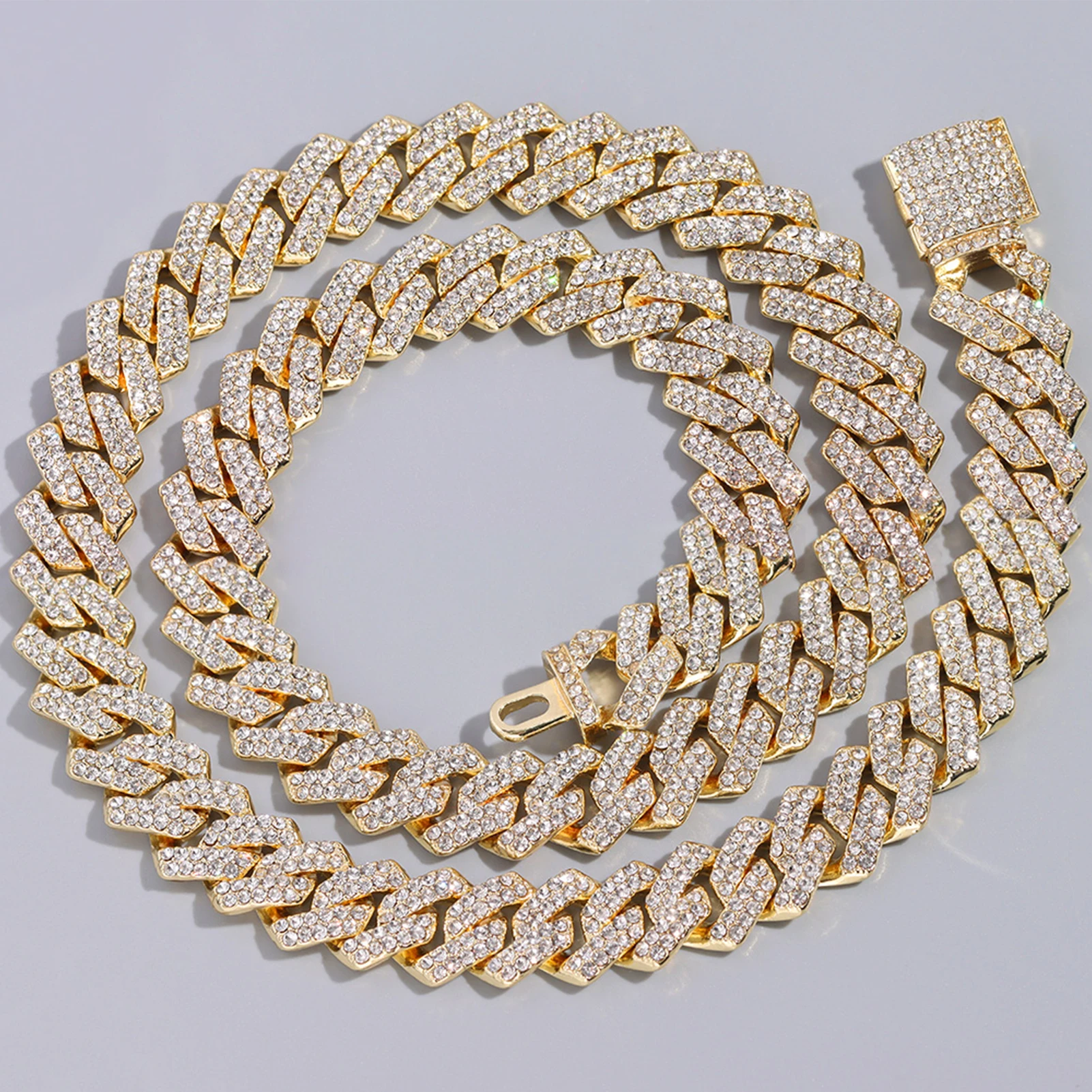 Thumbnail 4 - #80 Best Chunky Chain Necklaces to Buy In 2026